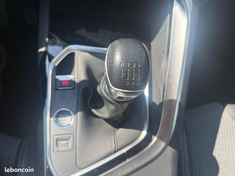 Peugeot 3008 1.5 BlueHDi 130ch S&S Allure Pack (image 19)