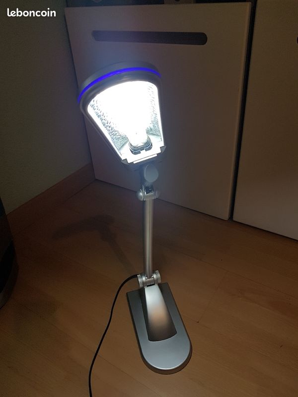 Lampe de bureau (image 5)