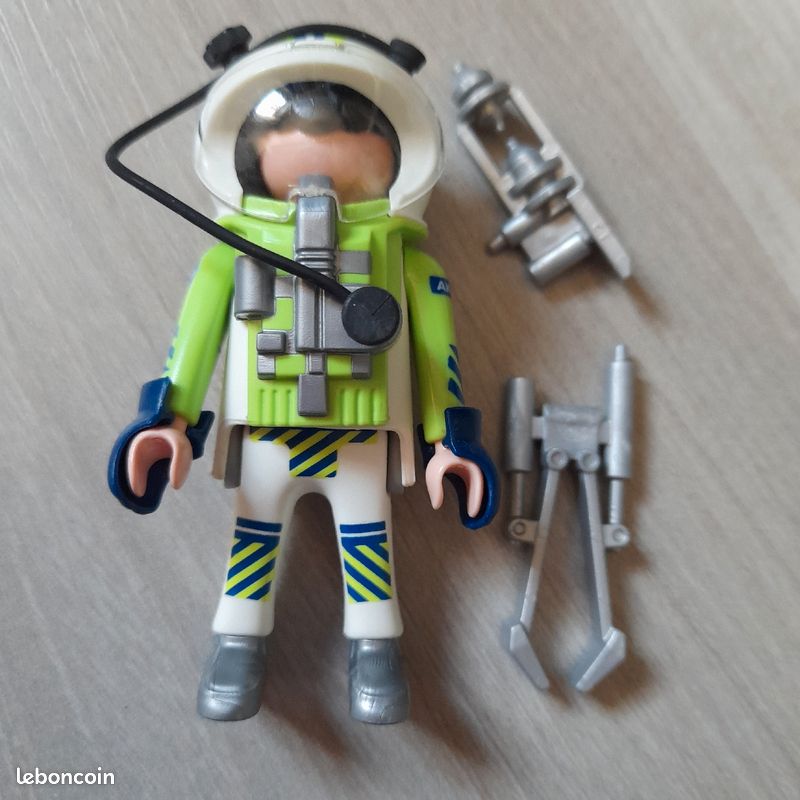 Playmobil figurines diverses 3 euros ou 5e les deux (image 6)