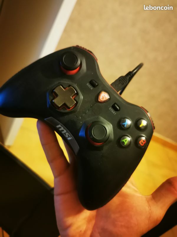 Manette gaming MSI (image 1)