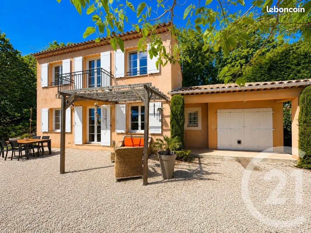 Maison 3 pièces 106 m² · à Coursegoules · 106 m² · 519 000 €
