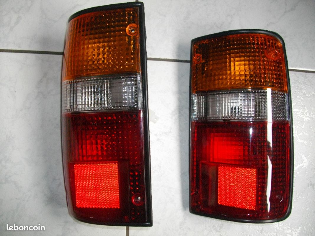 Feu Arrière Droit Pour Toyota Hilux Pick Up 2011 À 2015