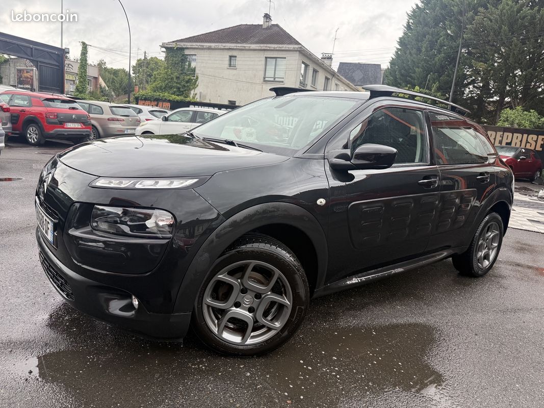 Citroen C4 CACTUS BLUEHDI 100 SHINE (image 1)