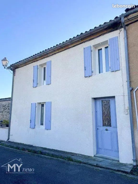 Appartement 4 pièces 120 m² · à Villefranche-de-Lonchat · 120 m² · 114 000 €