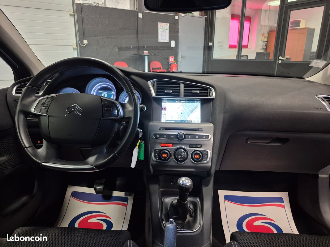 CITROEN C4 II 1.6 BlueHDi 100cv Millenium (Suivi entretien complet) / FINANCEMENT (image 4)