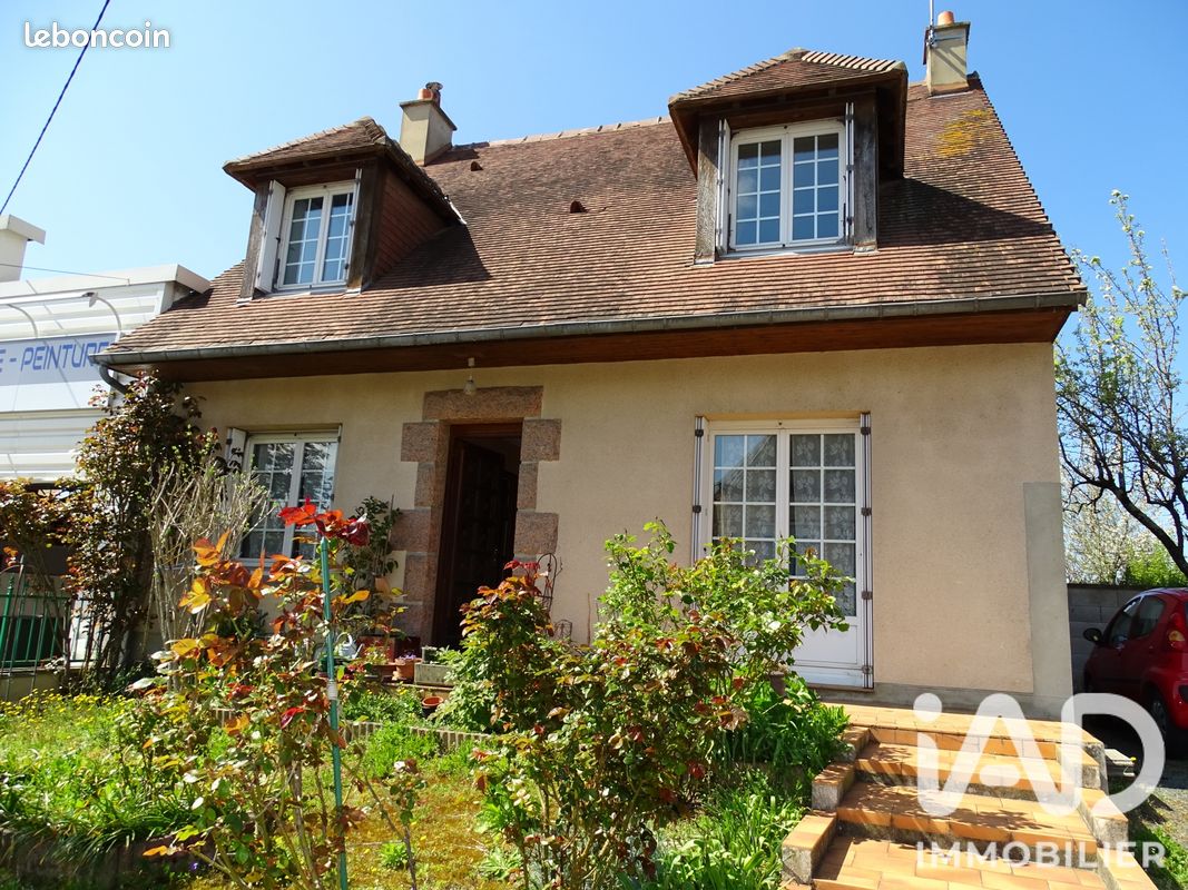 Maison 5 pièces 140 m² · à Mansigné · 140 m² · 119 000 €
