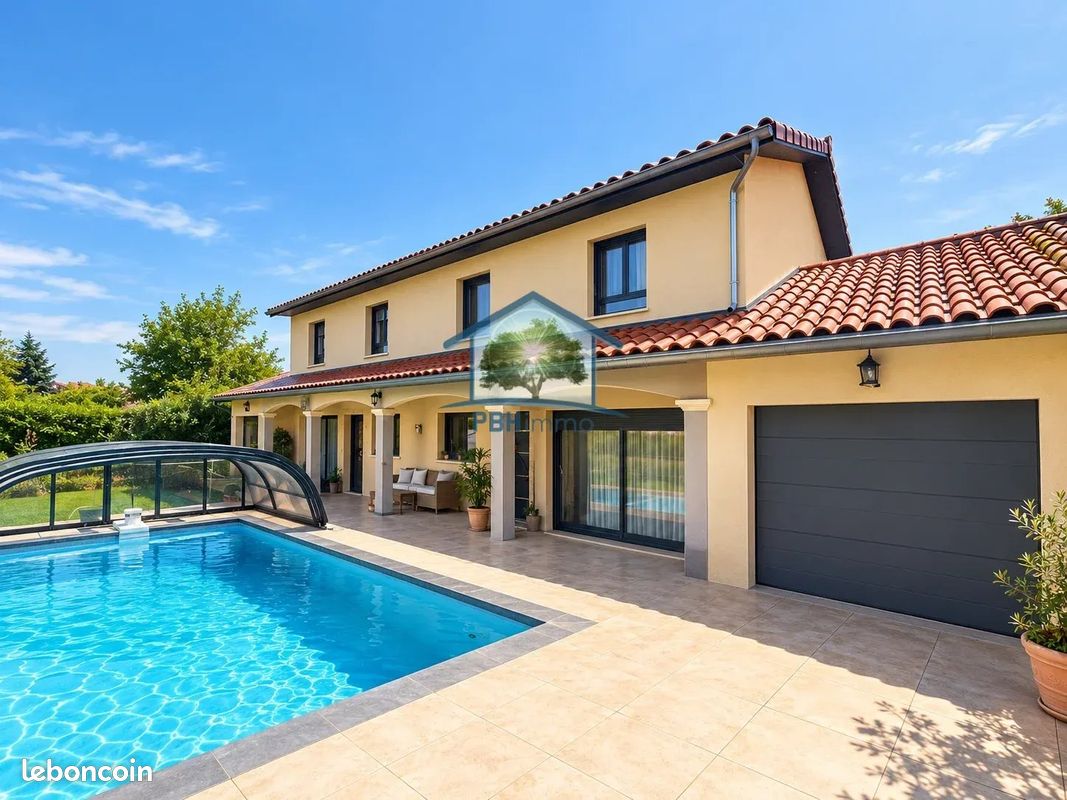 Maison 10 pièces 280 m² · à L'Isle-d'Abeau · 280 m² · 874 000 €