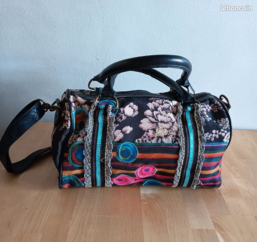 Sac à Main Femme Desigual – Noir – Coton – Style Porté épaule – Occasion En Très Bon état