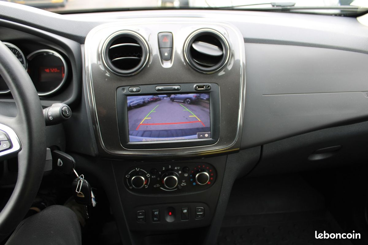 Dacia LOGAN MCV 1L5 BLUEDCI 95 STEPWAY CAMÉRA GPS USB RÉGULATEUR BLUETOOTH ABS LEDS CLIMAT (image 12)
