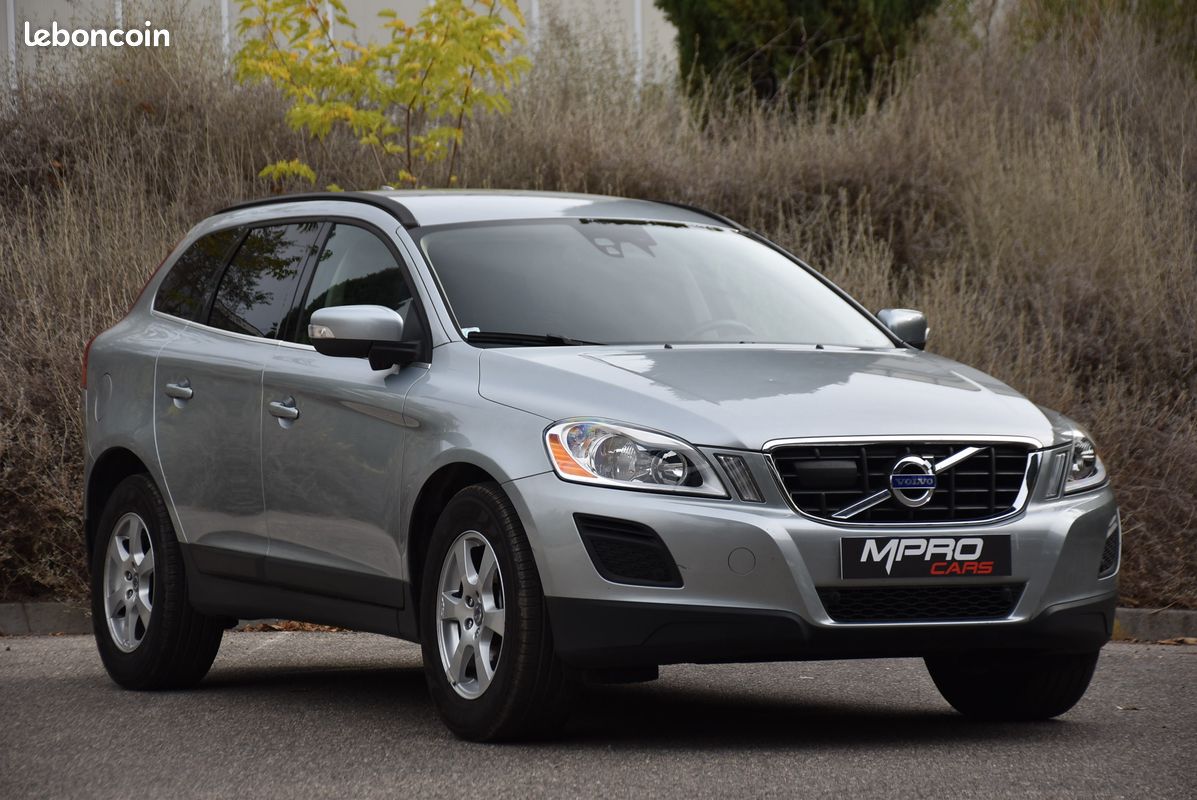 Volvo xc60 d5 awd 205 ch bva geartronic momentum phase 1 (image 6)