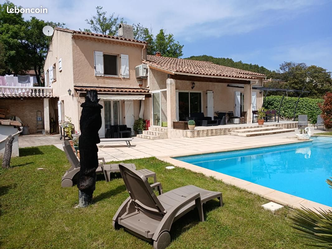 Maison 6 pièces 127 m² · à Cabasse · 127 m² · 489 000 €