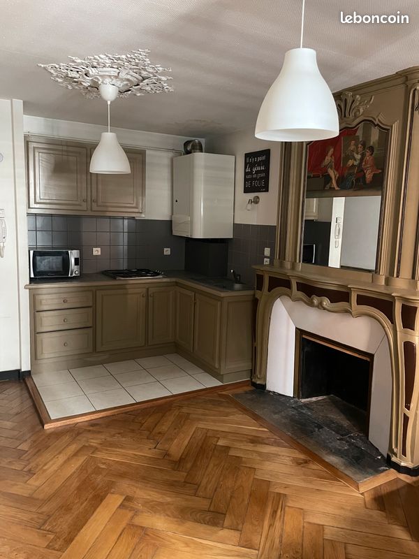 Appartement 1 pièce 25 m² · à Le Puy-en-Velay · 25 m² · 340 €