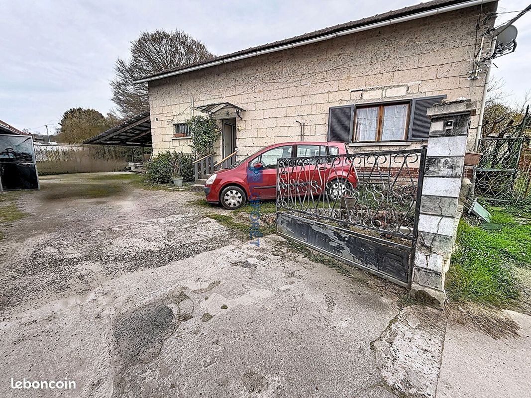Maison 4 pièces 100 m² · à Folembray · 100 m² · 99 000 €