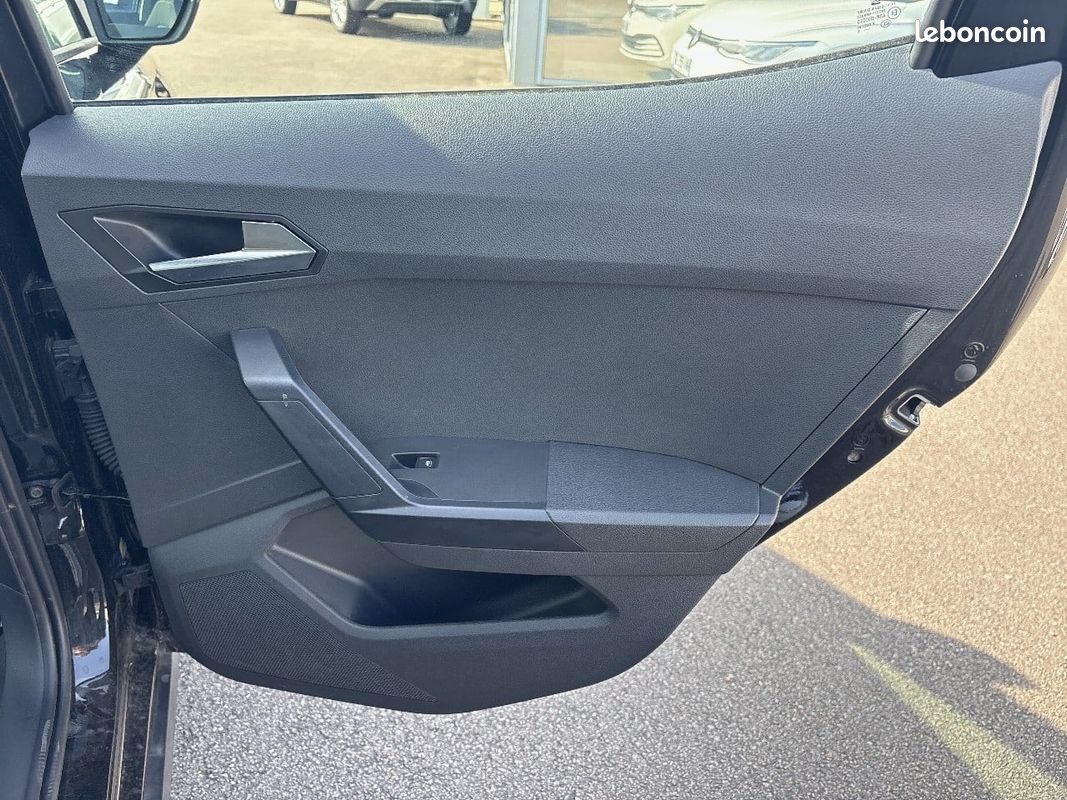 SEAT Arona 1.0 TSI 95 ch Start/Stop BVM5 Copa (image 20)