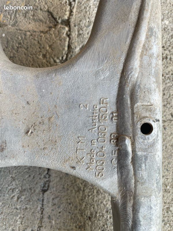 Bras oscillant KTM (image 1)
