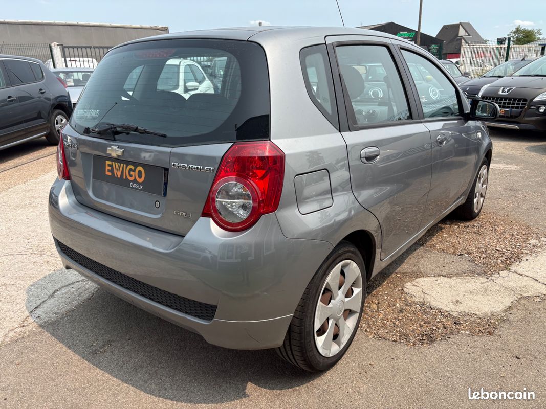 Chevrolet aveo 1.2 gpl 80ch - climatisation - vitres av elec (image 6)