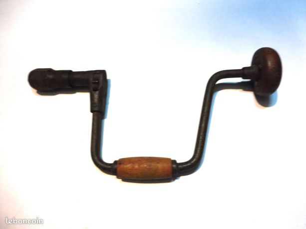 LOT DE 7 : Ancien Outil à Bois : 1 Vilebrequin, 1 Marteau, 1 Rape, 5