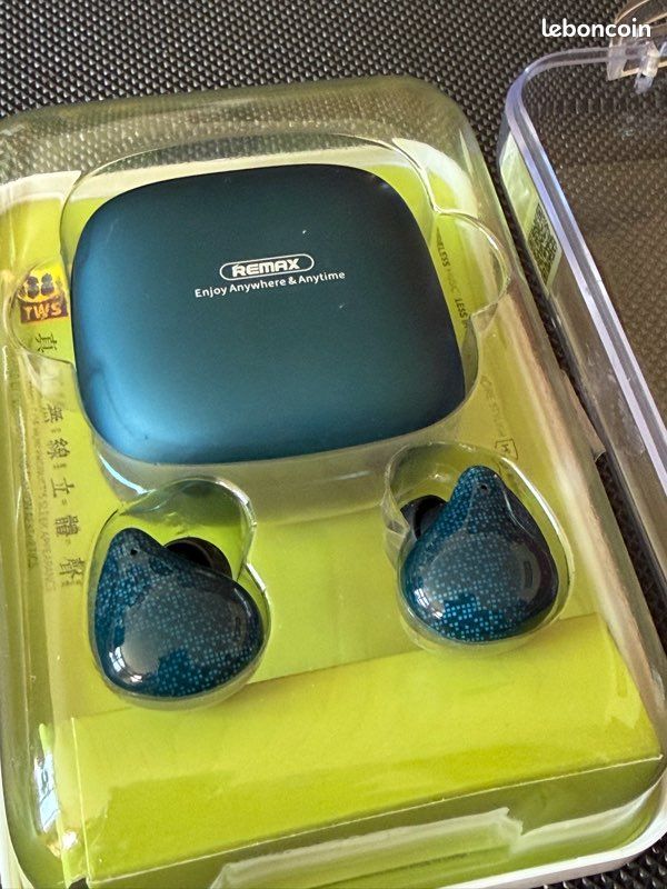 Oreillettes Bluetooth neuves (image 1)