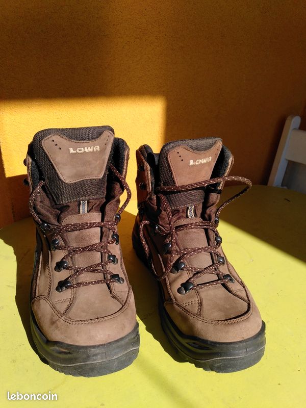 Chaussures De Randonnée Lowa Renegade III Gore Tex Noir, Pointure 43, Très Bon état