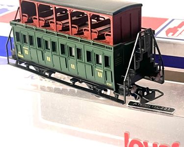 Voiture à Impériale JOUEF HO échelle 1/87 - Référence 5649 - Occasion Superbe état