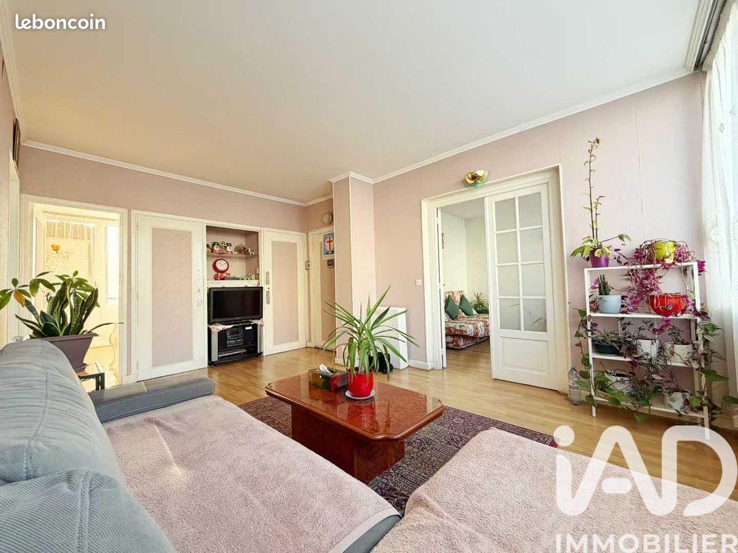 Appartement 4 pièces 69 m² · à Pantin · 69 m² · 295 000 €