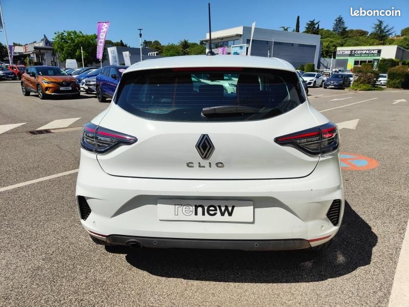 Renault Clio 1.5 Blue dCi 100ch Evolution (image 8)