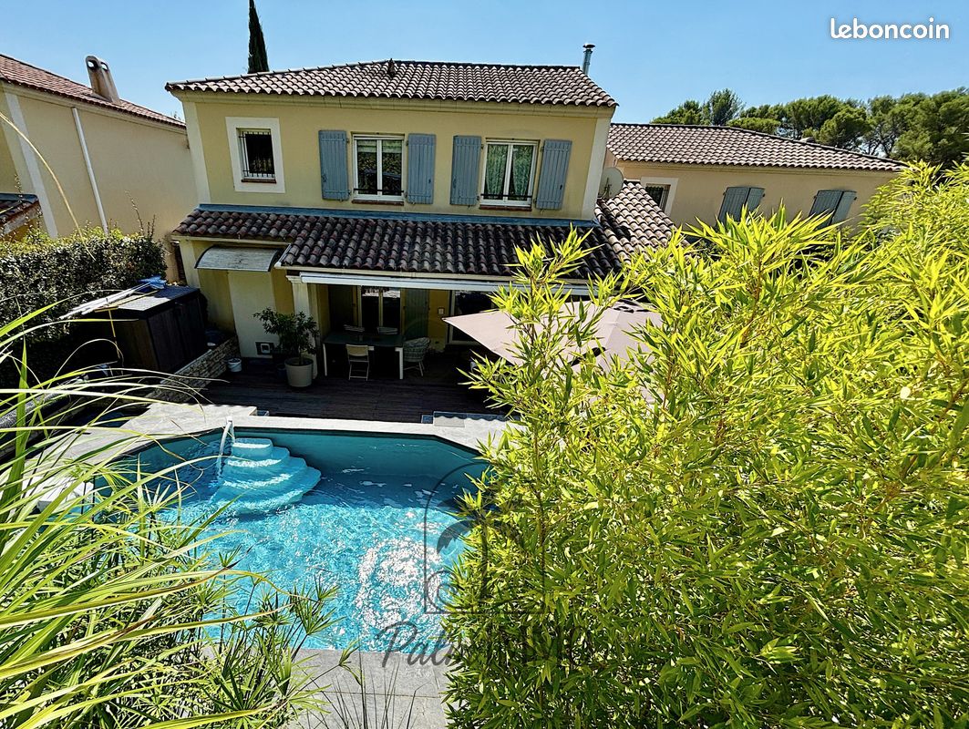Maison 5 pièces 100 m² · à Rousset · 100 m² · 548 500 €