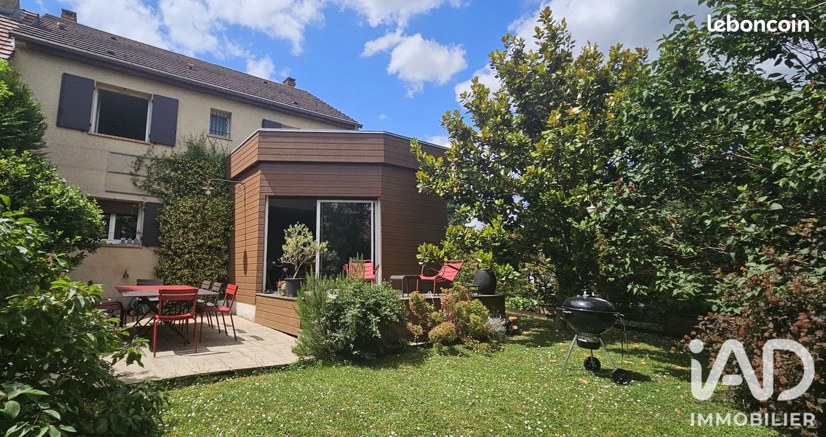 Maison 5 pièces 121 m² · à Noiseau · 121 m² · 470 000 €