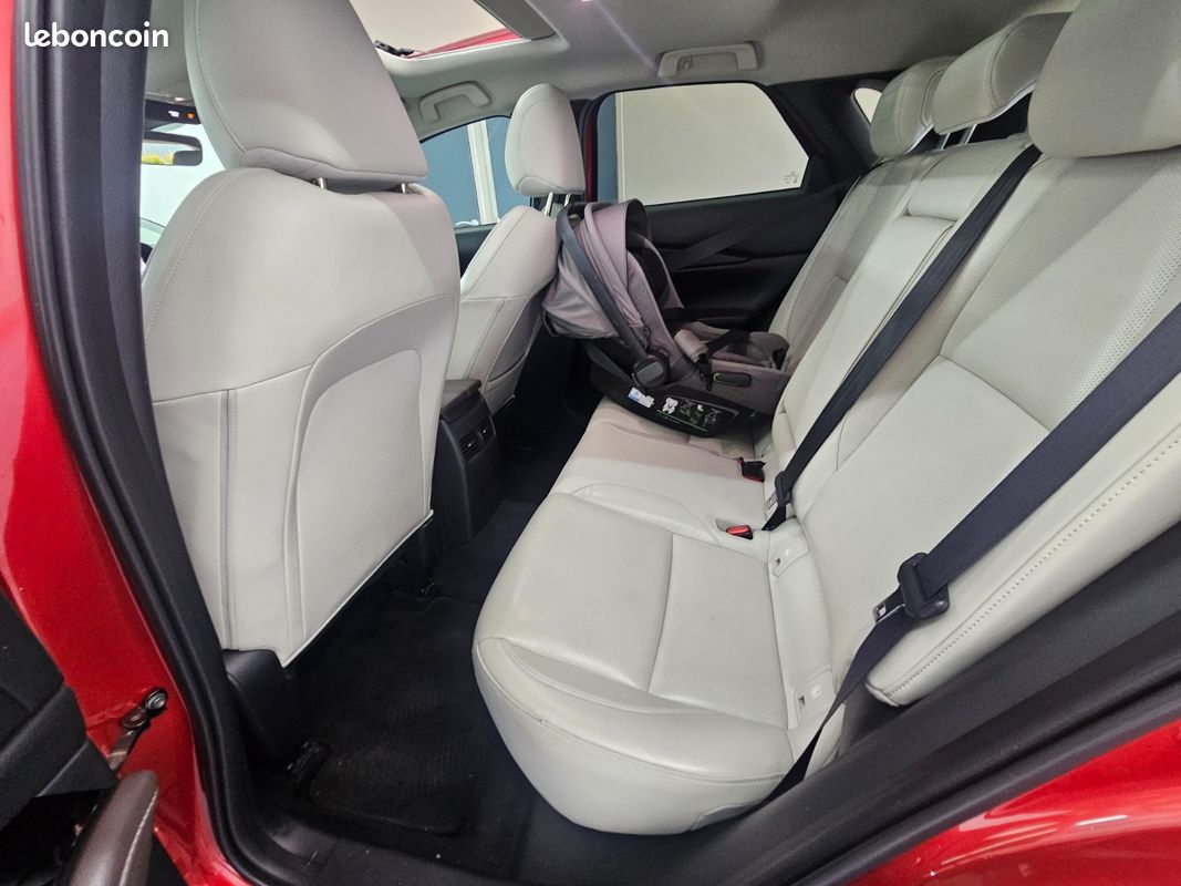 MAZDA CX-30 Exclusive 4x2 toit ouvrant / appel carPlay et Android auto / feux et essuis glace automatique / regulateur adaptatif / affichage tete auto / sièges et volant électrique chauffant (image 32)