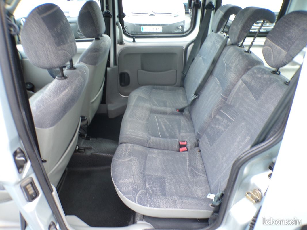 RENAULT KANGOO 1.2 16V Expression (image 6)