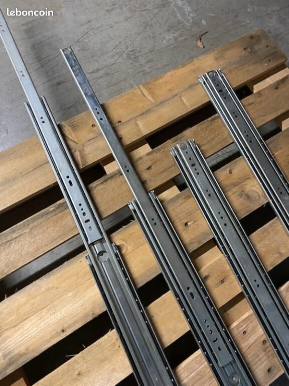 Rails montes sur glissieres a billes (image 2)