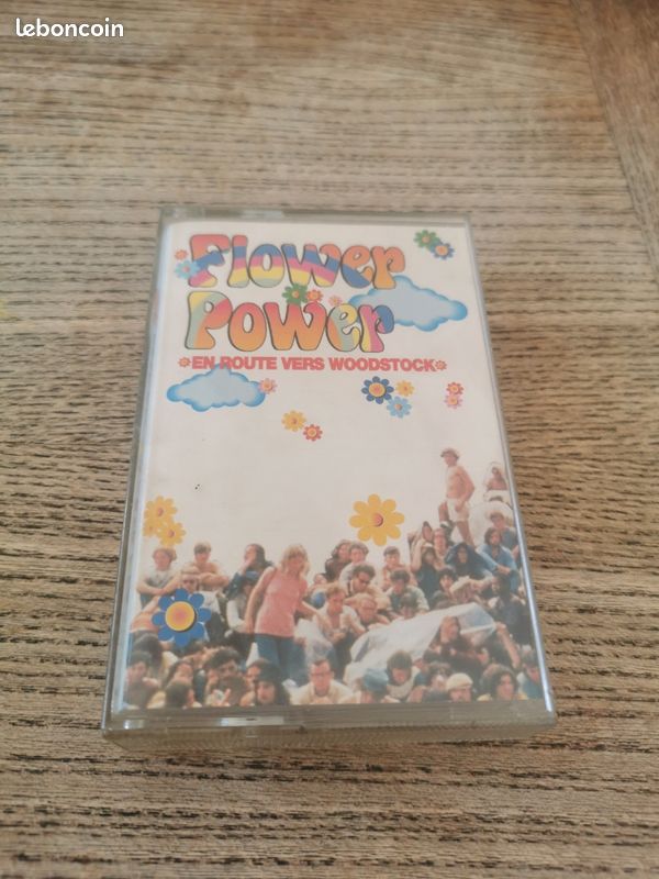 Cassette audio flower power En route pour Woodstock vintage 1994 (image 1)