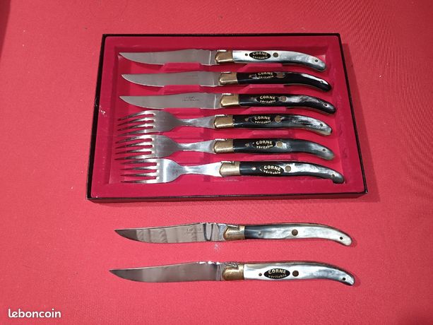 Couteau à Fromage Laguiole Par Claude Dozorme - Manche Bois Exotique Et Mitre Laiton
