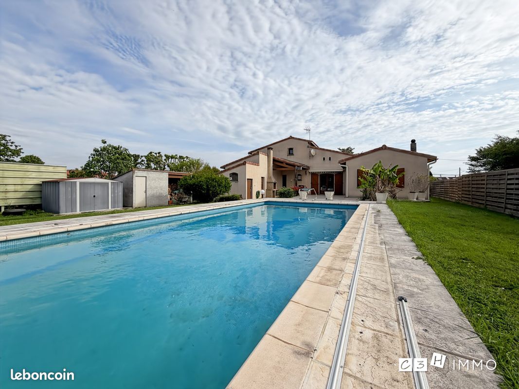 Maison 6 pièces 174 m² · à Saubens · 174 m² · 395 000 €