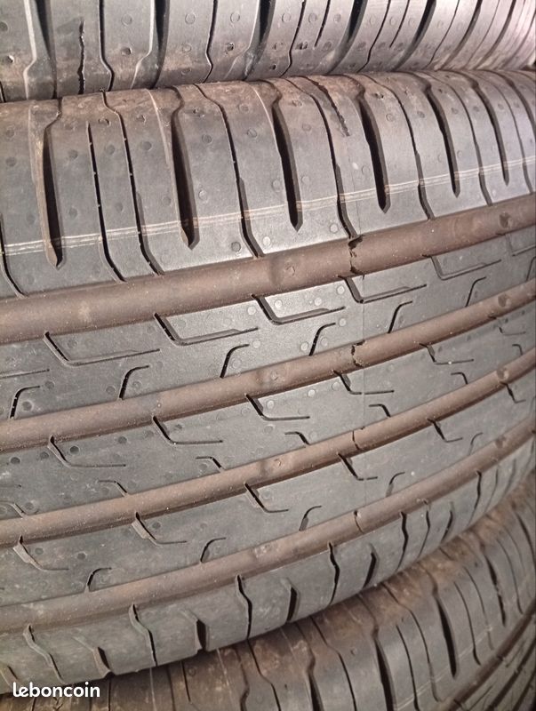 2 pneu 205/60/16 Continental (image 1)