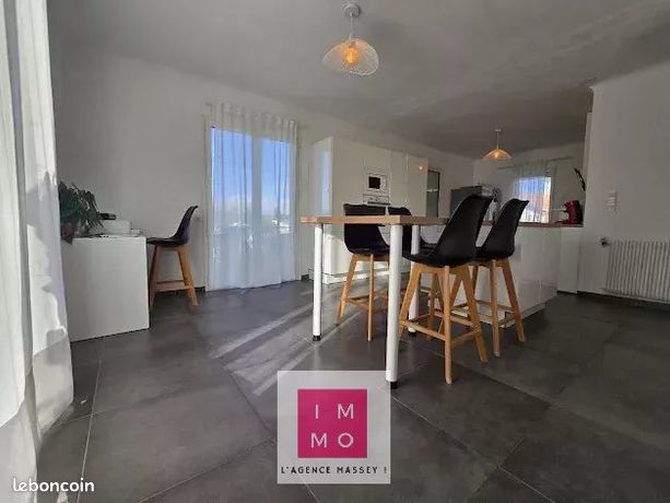 Villa 7 pièces 150 m²