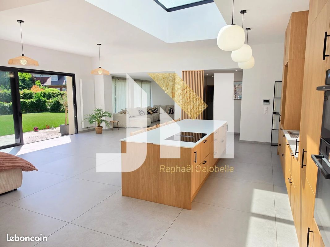 Maison 8 pièces 238 m² · à Marly · 238 m² · 625 000 €