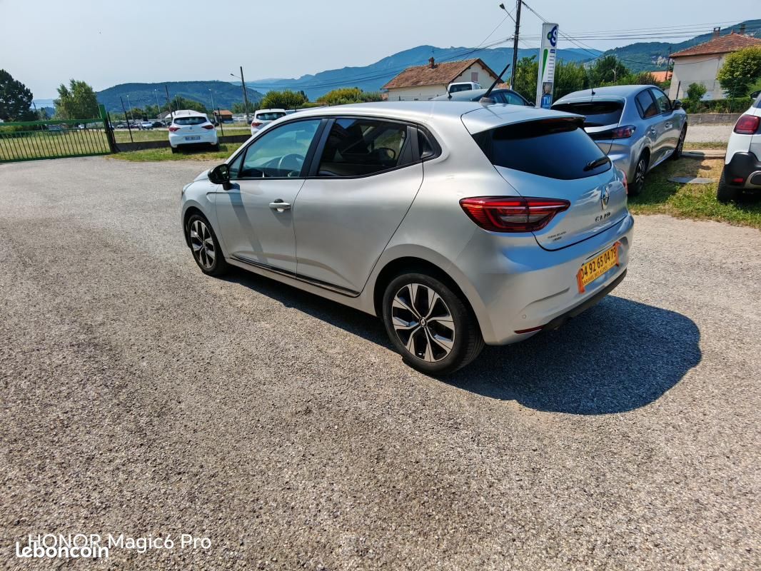 Renault Clio 1.5 BLUE DCI 100CH EVOLUTION (image 4)