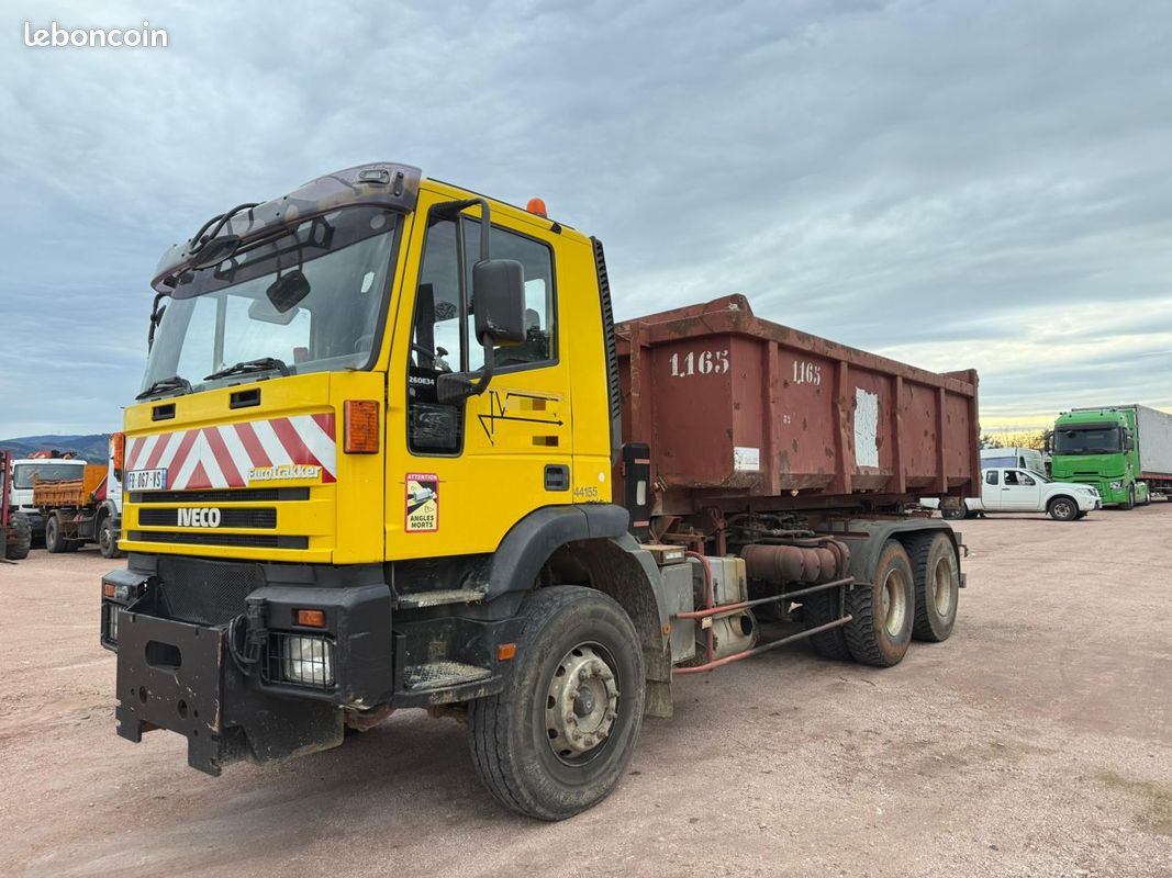 Iveco Trakker Ampliroll 6x4 (image 10)