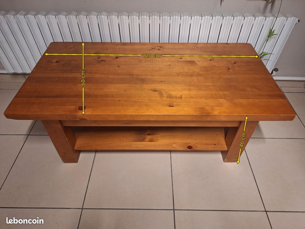 Table en bois (image 1)