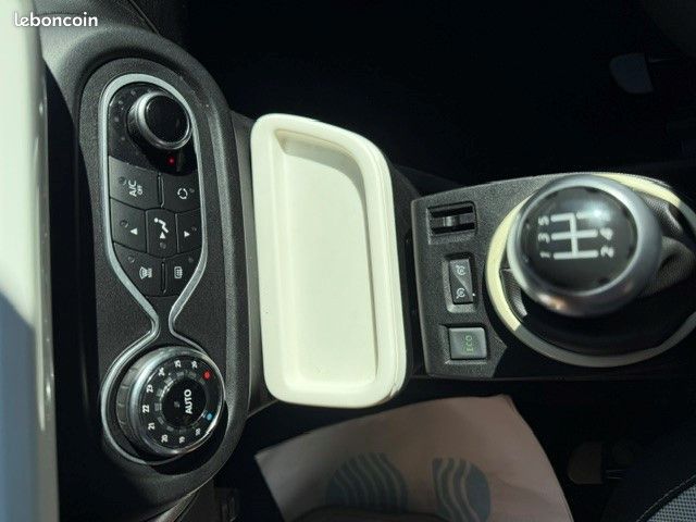 Renault TWINGO III 0.9 TCE 90CH ENERGY INTENS (image 11)