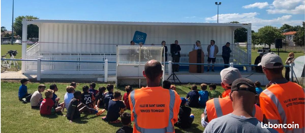 🔵 Tribune / gradin modulaire en container maritime – 26 à 61 places - Dpt 33 (image 2)