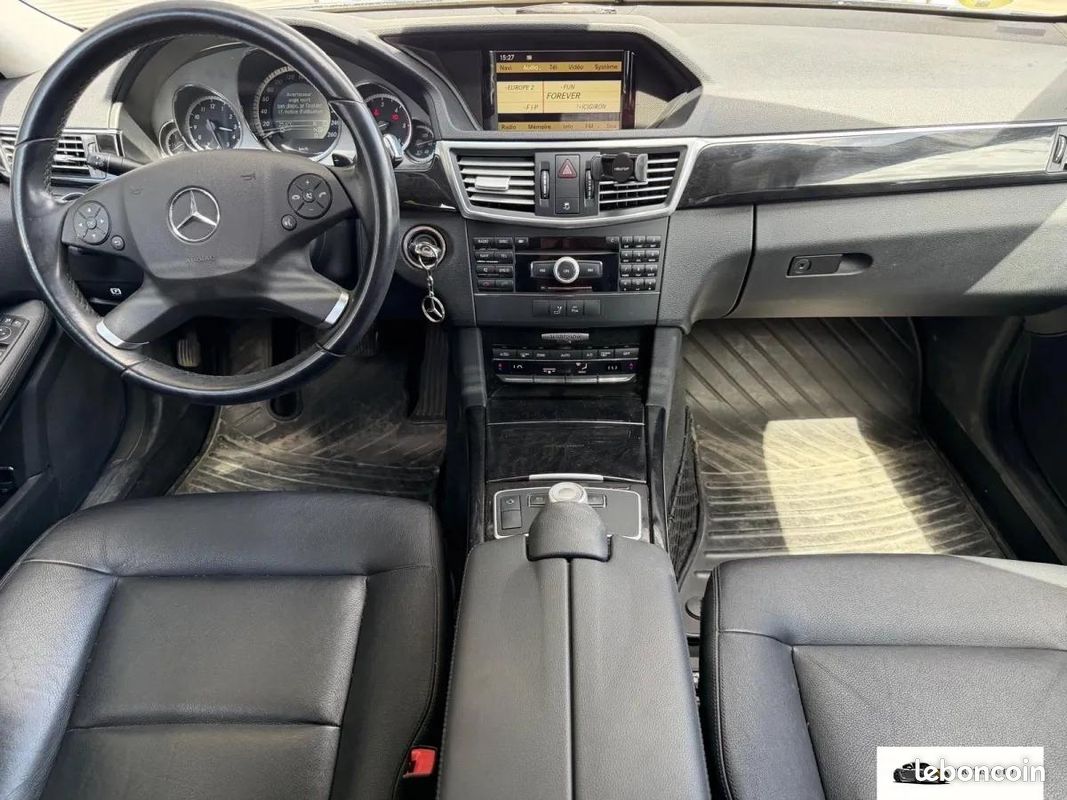 Mercedes Classe E 3.0 350 CDI 230 AVANTGARDE EXECUTIVE 7G-TRONIC BVA (image 20)