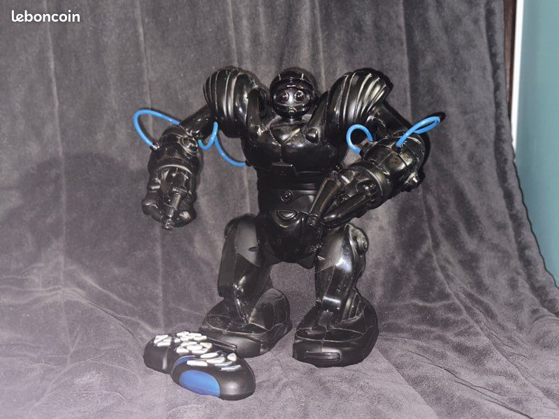 Robot jouet (image 3)