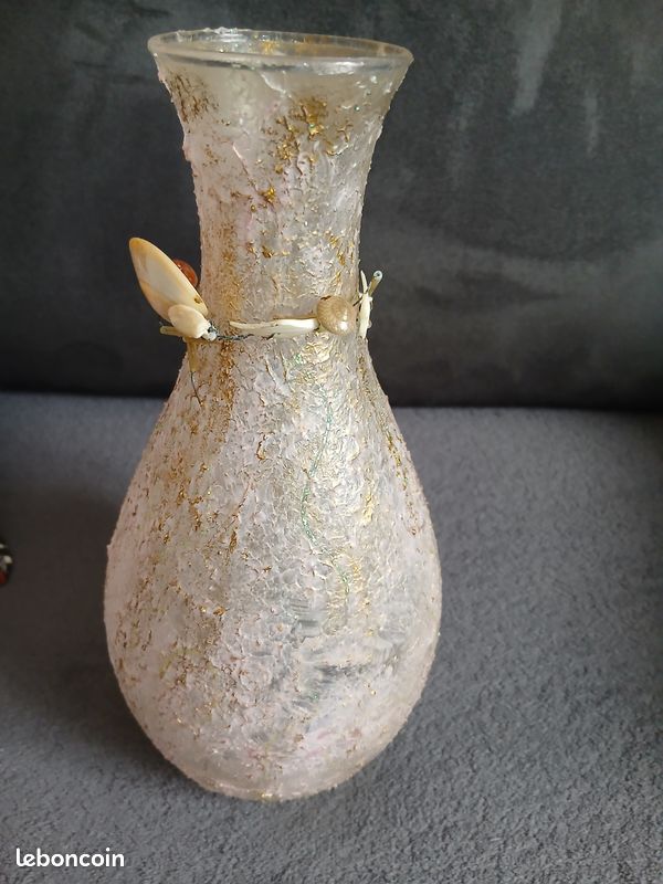 Vase (image 2)