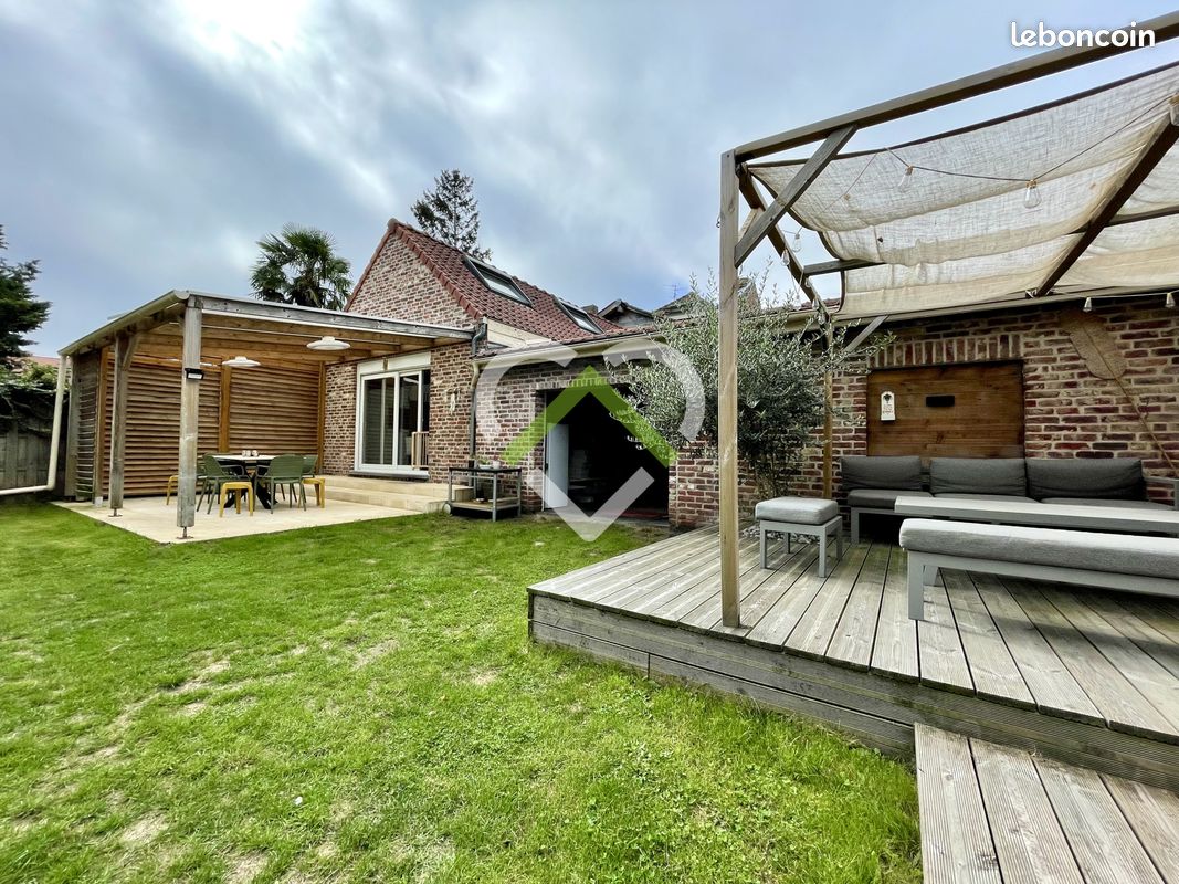 Maison 5 pièces 170 m² · à Lesquin · 170 m² · 522 000 €