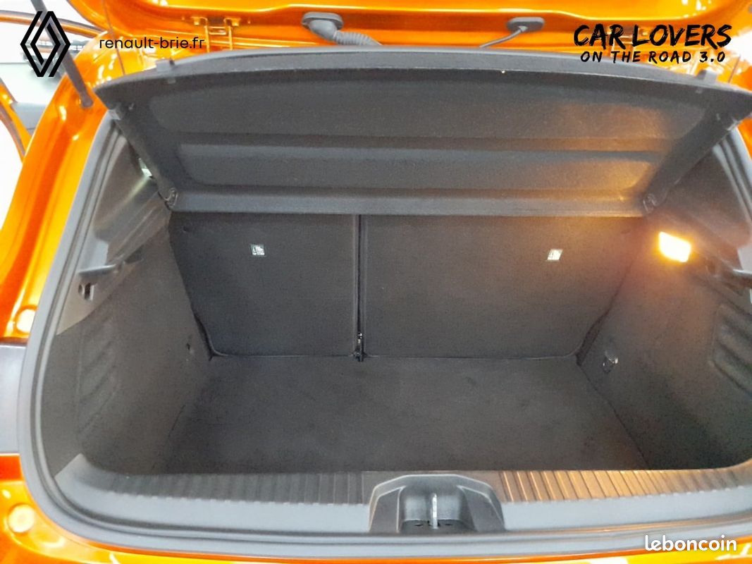 RENAULT Clio E-Tech full hybrid 145 Techno (image 18)