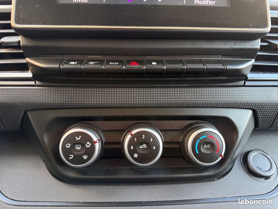 RENAULT TRAFIC III (2) FOURGON L1H1 2.8T 2.0 dCi 110 tva gps clim garantie 12 mois (image 10)