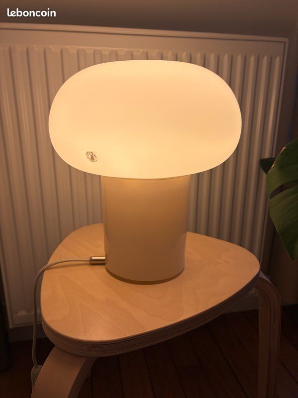 Lampe de table IKEA DEJSA (image 1)