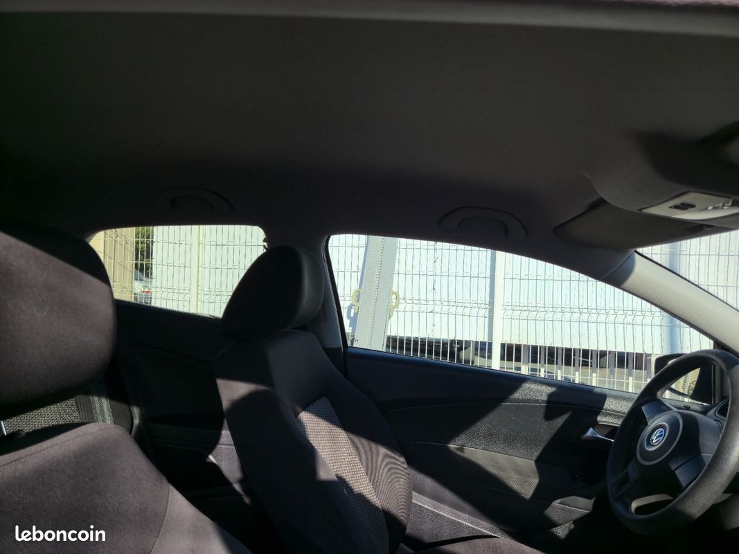 Volkswagen POLO V Style DSG 1.6 tdi 90 cv carplay a saisir (image 5)